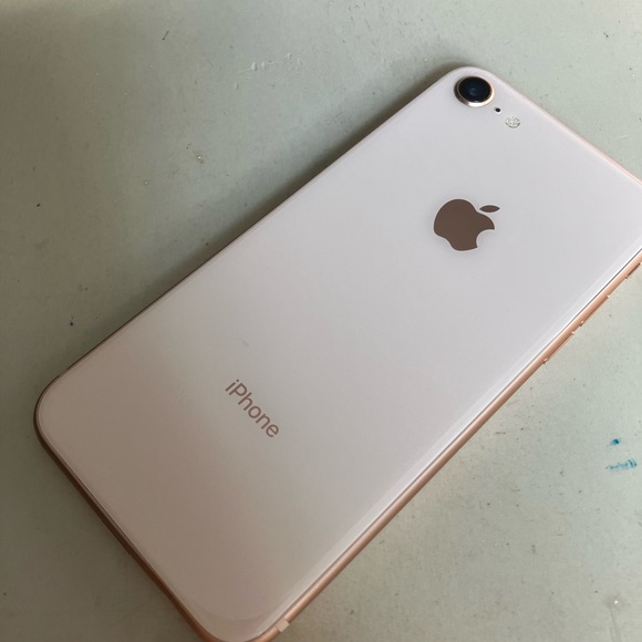 Apple iPhone 8 64gb Gold Unlocked - Picture 12 of 13